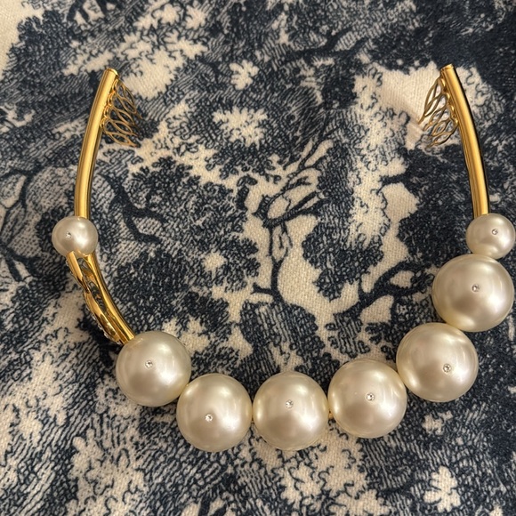 Dolce and Gabbana Tiara Crown Pearl Headband - Picture 2 of 4